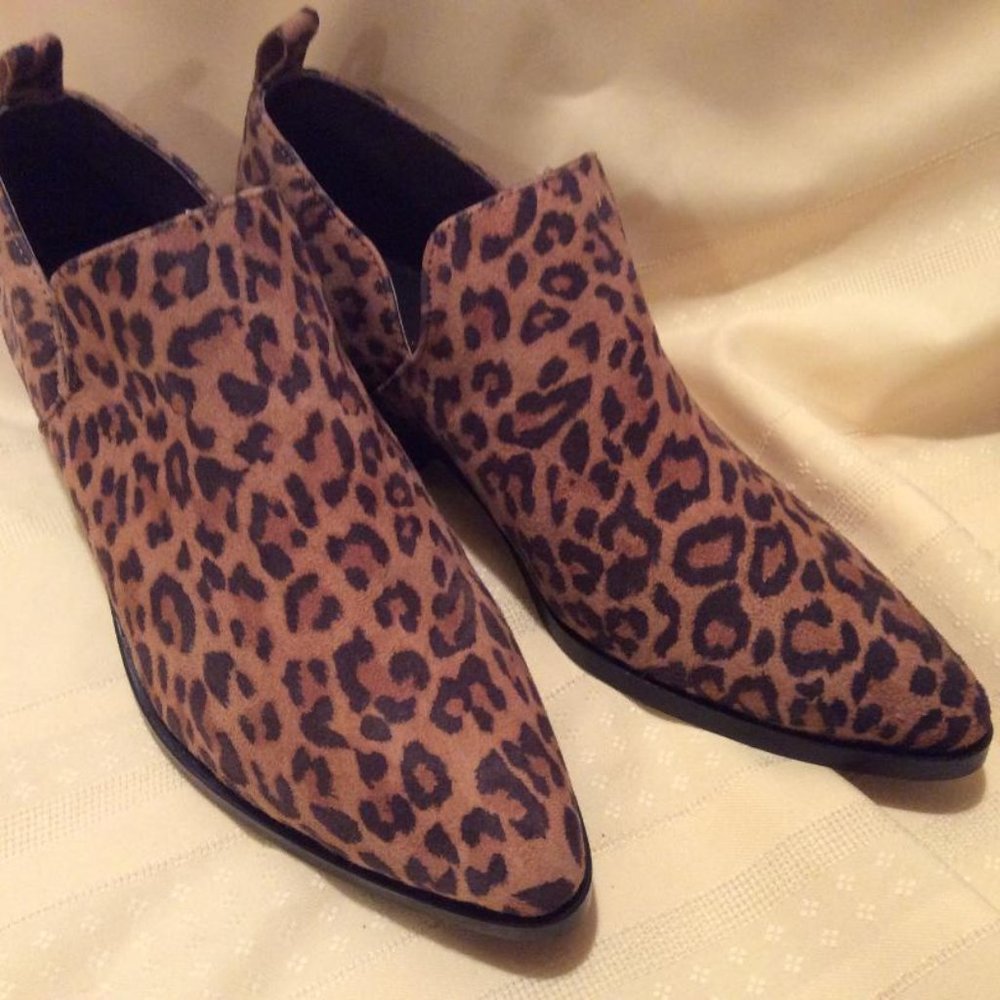 Artisan by Zigi NWT Suede Leather Leopard Ankle-boots Size 6M - Picture 1 of 8